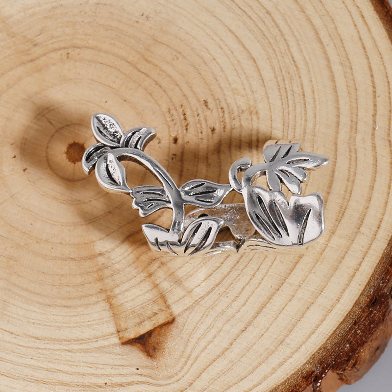 1 Pair Vintage Ear Clips Earrings - Piercing-Free, Hollow, Leaf & Flower Shaped Ear Cuffs for Women - Exquisite Non-Piercing Ear Jewelry with a Nostalgic Vintage Charm