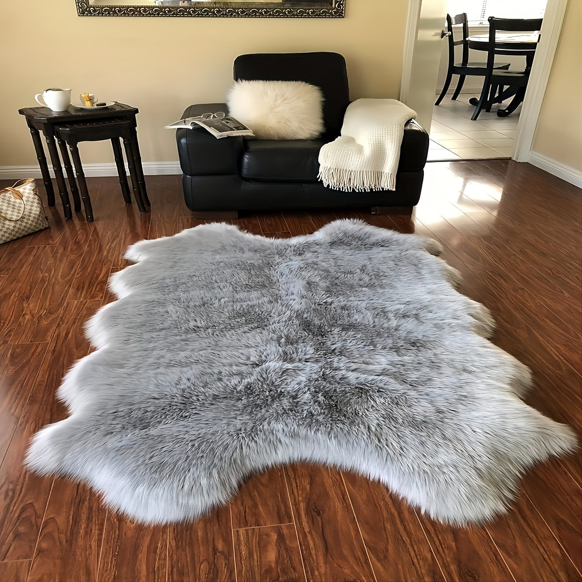 1pc Soft and Fluffy Sheepskin Carpet - Non-slip Artificial Fur Carpet for Bedroom, Living Room and Game Room - Washable and Durable - Very Suitable for Home Decoration and Dormitory