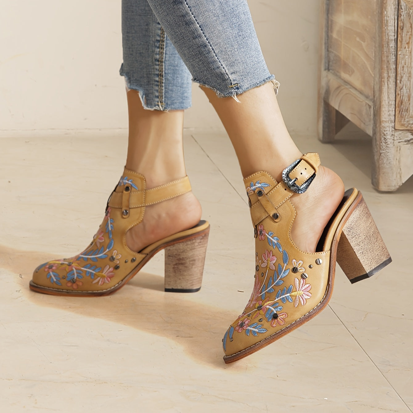 [New, Chunky Heel Boots] 2025 New Chunky Heel Ankle Boots | Women's Pointed Toe Floral Vintage Style with Comfortable Open Back Strap