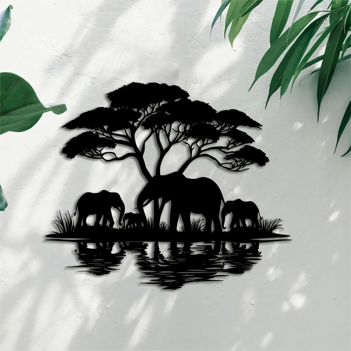 [Elegant Metal Elephant Family] 1pc Elegant Art Deco Metal Elephant Family Wall Art - 15.75"x13.19" Nature-Inspired Animal Silhouette Hanging Ornament - Ideal for Home, Patio, Balcony, and Holiday Decor