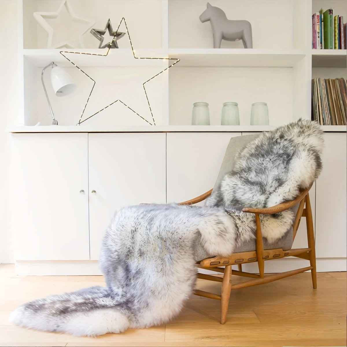 1pc Soft and Fluffy Sheepskin Carpet - Non-slip Artificial Fur Carpet for Bedroom, Living Room and Game Room - Washable and Durable - Very Suitable for Home Decoration and Dormitory