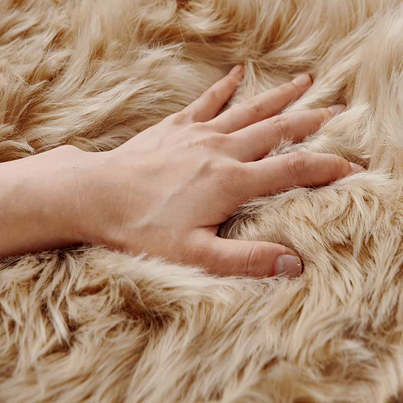 1pc Soft and Fluffy Sheepskin Carpet - Non-slip Artificial Fur Carpet for Bedroom, Living Room and Game Room - Washable and Durable - Very Suitable for Home Decoration and Dormitory