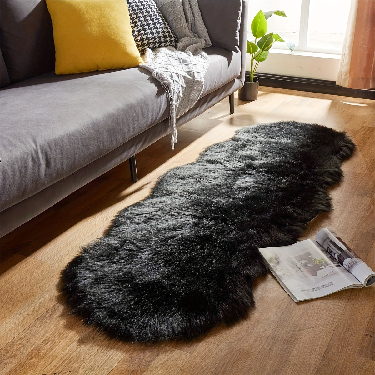 1pc Soft and Fluffy Sheepskin Carpet - Non-slip Artificial Fur Carpet for Bedroom, Living Room and Game Room - Washable and Durable - Very Suitable for Home Decoration and Dormitory