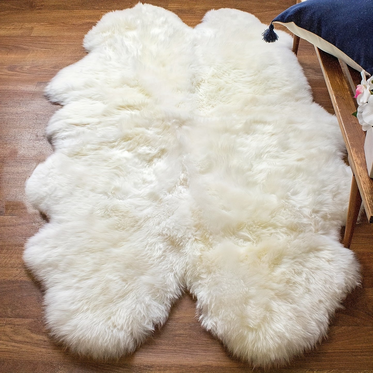 1pc Soft and Fluffy Sheepskin Carpet - Non-slip Artificial Fur Carpet for Bedroom, Living Room and Game Room - Washable and Durable - Very Suitable for Home Decoration and Dormitory