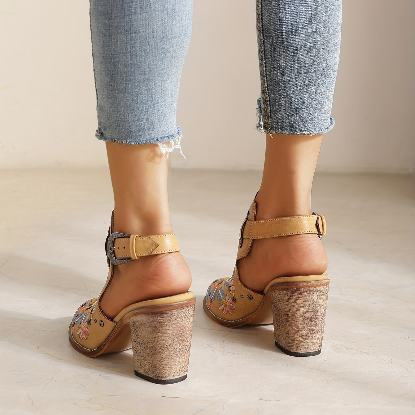 [New, Chunky Heel Boots] 2025 New Chunky Heel Ankle Boots | Women's Pointed Toe Floral Vintage Style with Comfortable Open Back Strap